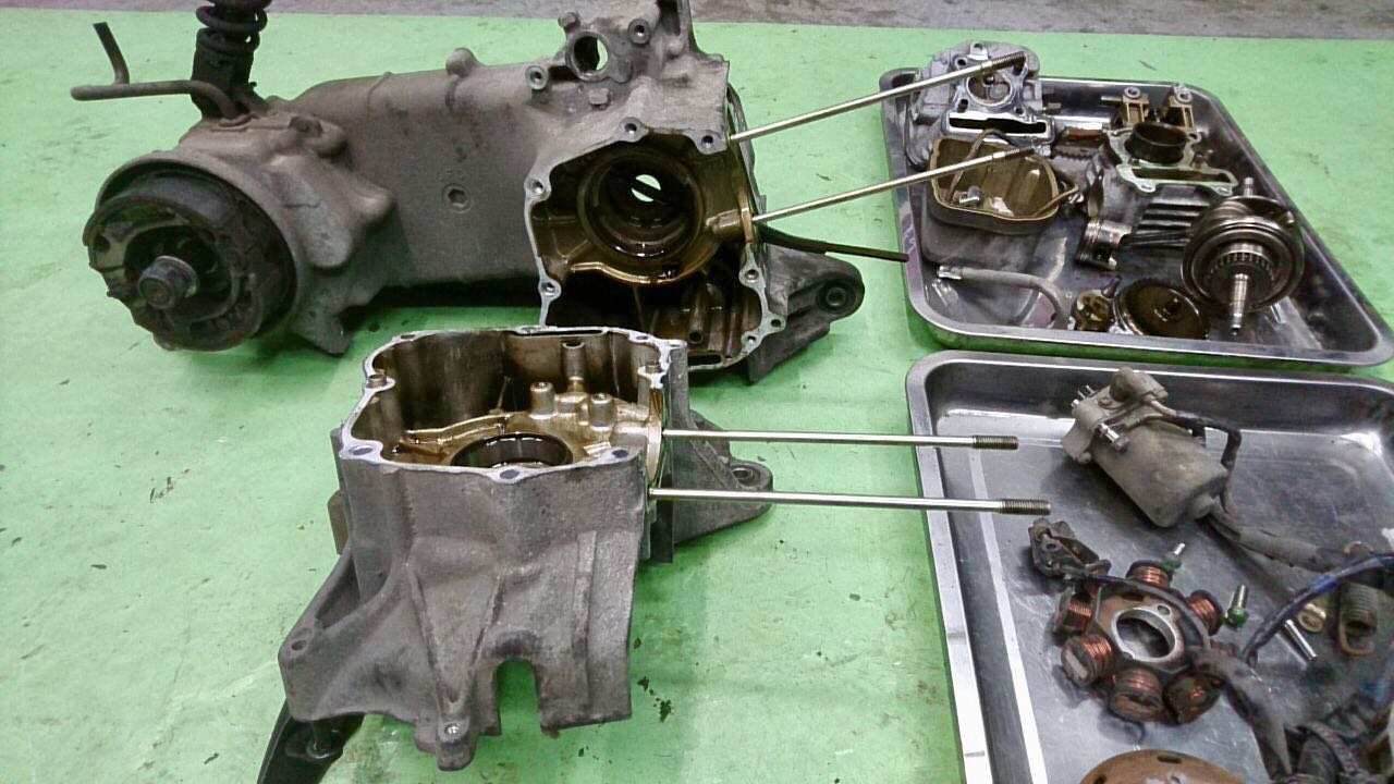 上級 Af61型トゥデイのエンジンオーバーホール 藤沢市の原付専門店 原付市場